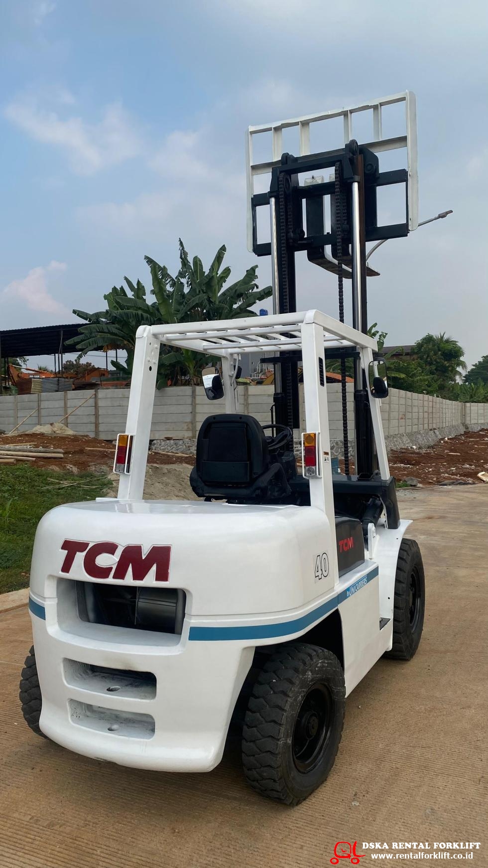 Forklift Bensin Merk TCM FG40
